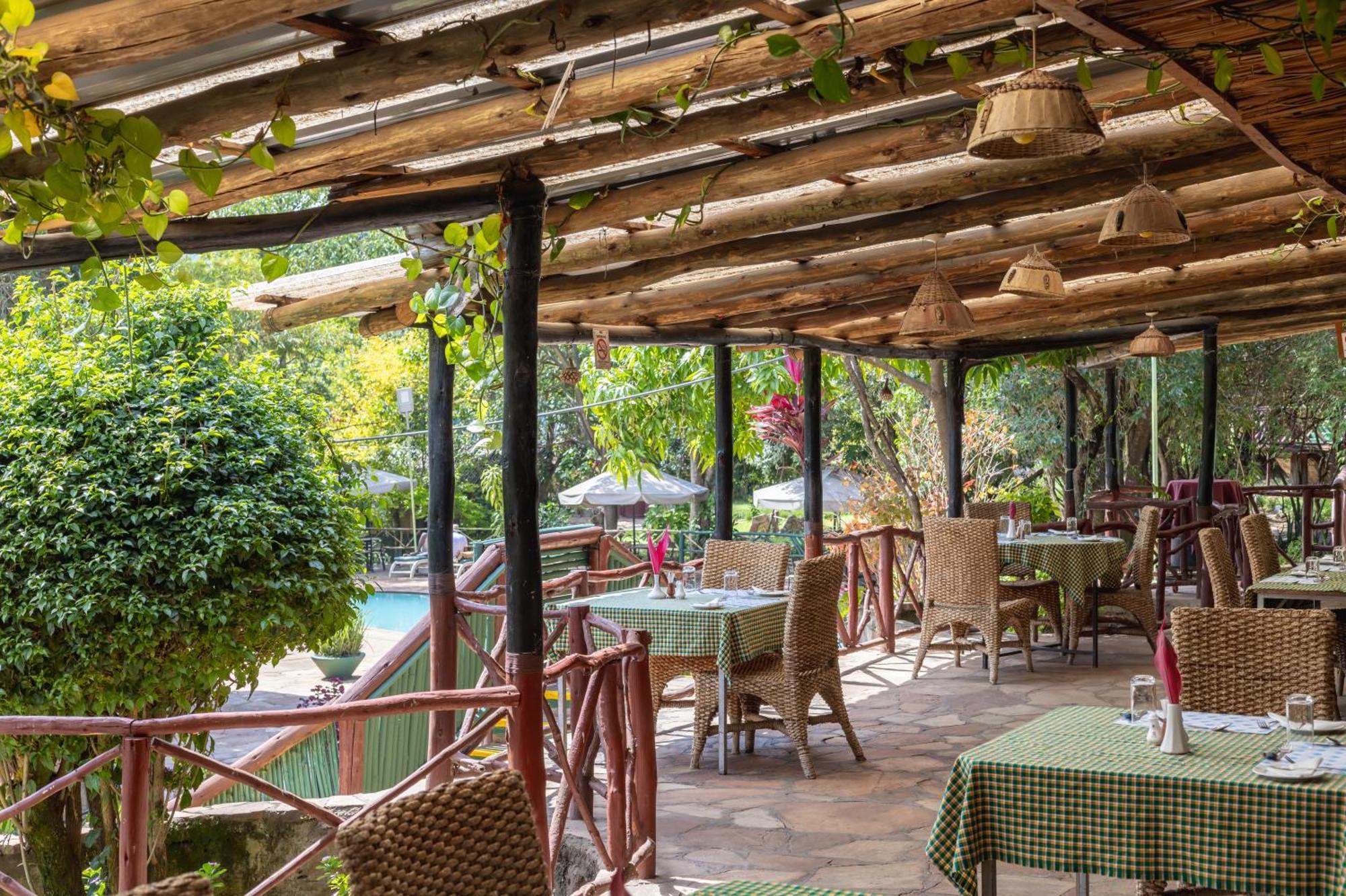 Sentrim Mara Lodge Ololaimutiek Ngoại thất bức ảnh